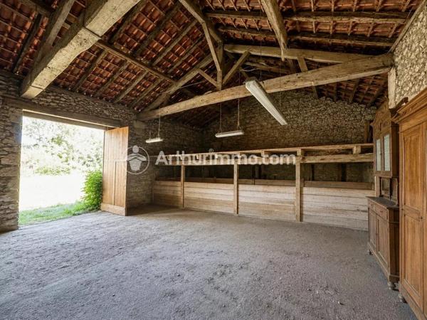 Vente                                                      Maison
                        
                     4 pièces                      99 m2                     à Annesse-Et-Beaulieu