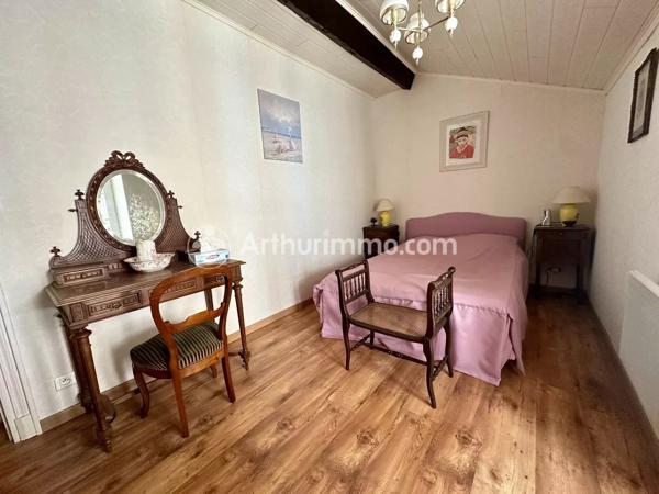 Vente                                                      Maison
                        
                     4 pièces                      99 m2                     à Annesse-Et-Beaulieu