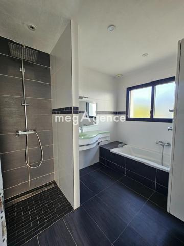 Maison à KERVIGNAC, 56700 - 7 pièces 130m²