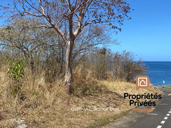 EXCLUSIVITÉ : TERRAIN TOURISTIQUE AVEC VUE MER EXCEPTIONNELLE, BOUILLANTE-Guadeloupe