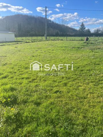 Vous rêvez de calme ? Venez découvrir sans tarder ce beau terrain