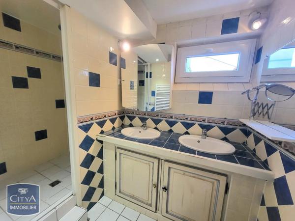 Maison à louer 5 pièces 169m² Clermont-Ferrand (63000)