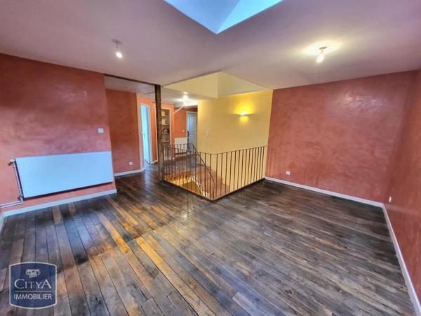 Maison à louer 5 pièces 169m² Clermont-Ferrand (63000)