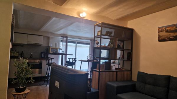 MEUDON. Grand studio de 36 m² proche commodités