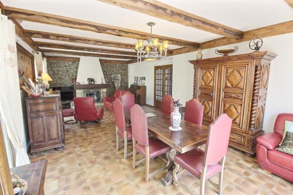 PERPIGNAN - LE CLOS BANET - MAISON VILLA DE VILLE TYPE F5 DE 157 M² SUR TERRAIN 3 FACES