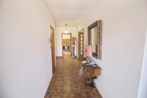 PERPIGNAN - LE CLOS BANET - MAISON VILLA DE VILLE TYPE F5 DE 157 M² SUR TERRAIN 3 FACES