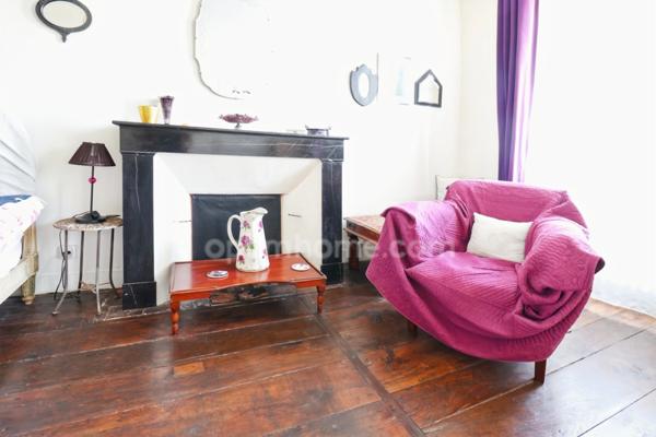 Maison de Charme et de Caractère de 353 m² - 9 Pièces - 6 Chambres sur parcelle de 662 m² - BELLAC 87300