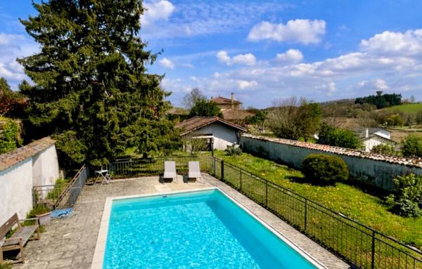 Maison de 225 m²