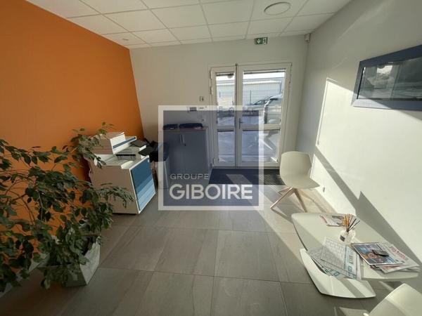 Local d'activites 716 m² à vendre TREILLIERES (réf : 44.019054)