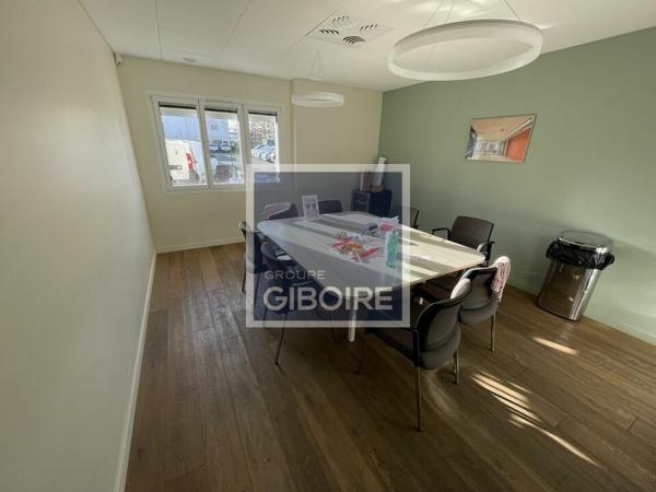 Local d'activites 716 m² à vendre TREILLIERES (réf : 44.019054)