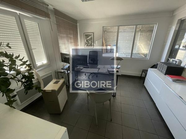 Local d'activites 965 m² à louer SAINT-HERBLAIN (réf : 44.019099)