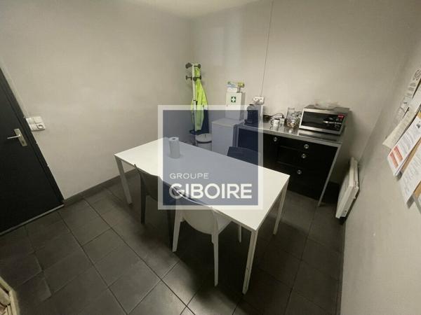 Local d'activites 965 m² à louer SAINT-HERBLAIN (réf : 44.019099)