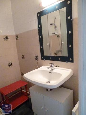 Location appartement Nîmes (30) 1 pièce 19.52m²