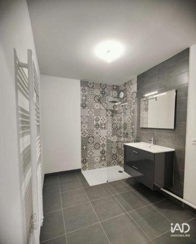 Location appartement 3 pièces 67 m² Reims