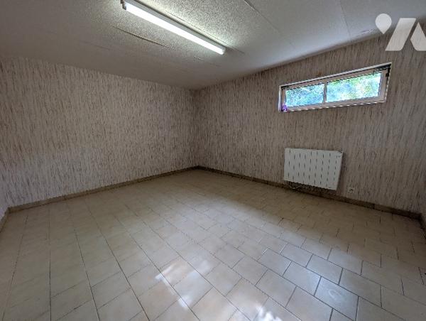 LA MEMBROLLE SUR CHOISILLE
Maison d'environ 196m² habitables - 4 chambres