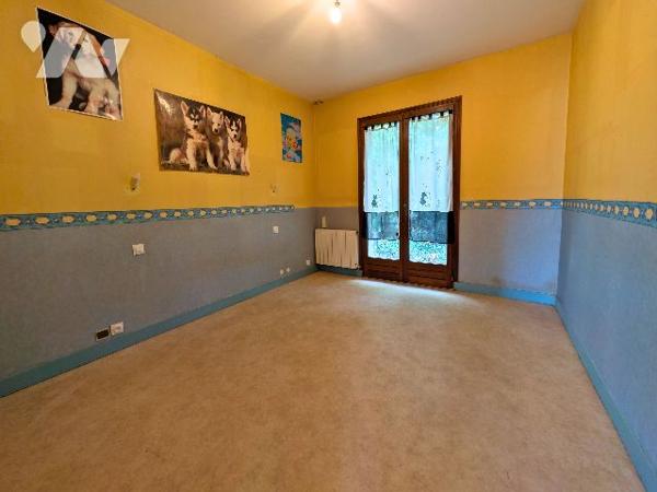 LA MEMBROLLE SUR CHOISILLE
Maison d'environ 196m² habitables - 4 chambres