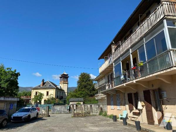 Appartement T4 à Vendre - Secteur Hôpital, Chambéry

Situé dans le quartier recherché de l'Hô...