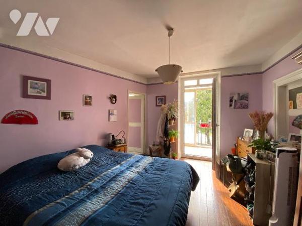 Appartement T4 à Vendre - Secteur Hôpital, Chambéry

Situé dans le quartier recherché de l'Hô...