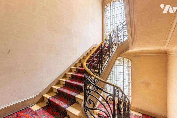 Appartement 209 m² rue Jouffroy d'Abbans PARIS 17