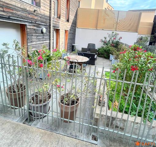 Appartement 72m2, 2 ch, terrasse 35m2,Garage!