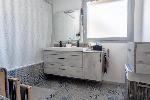 Maison mitoyenne 1 côté à vendre, 4 pièces - Blanquefort 33290
