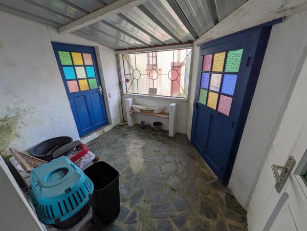 PLOURAY ENSEMBLE DE 2 MAISONS DE PLAIN PIED 110 M² GARAGE ATTENANT ET DEPENDANCE PARCELLE CLOTUREE AVEC PUITS DE 697M²