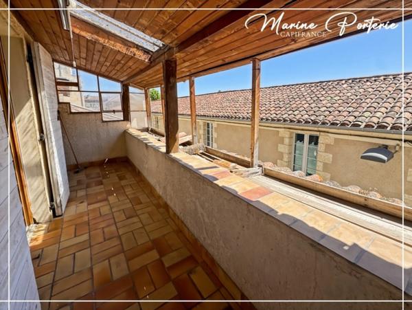 ⭐ EXCLUSIVITÉ – Maison de ville avec 2 garages et balcons à Auch
