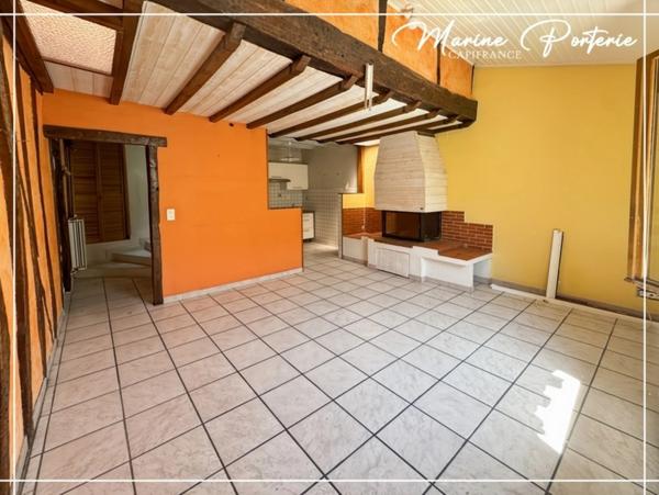 ⭐ EXCLUSIVITÉ – Maison de ville avec 2 garages et balcons à Auch