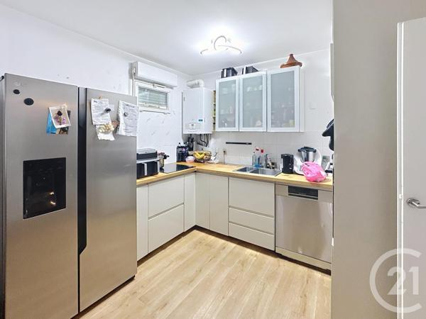 Appartement F3 à vendre  3 pièces - 57 m2 DAMMARIE LES LYS - 77