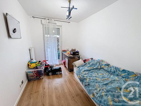 Appartement F3 à vendre  3 pièces - 57 m2 DAMMARIE LES LYS - 77