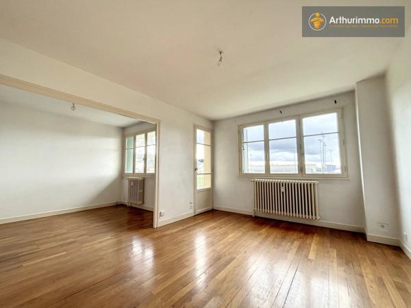 Location                                                      Appartement
                        
                     3 pièces                      72 m2                     à Bourgoin-Jallieu