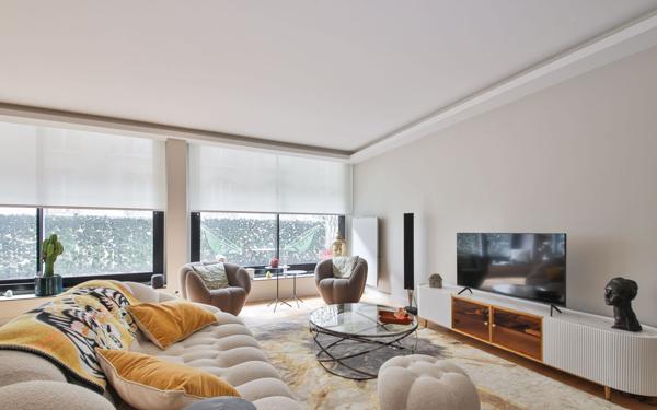 Appartement à vendre    5 pièces • 117 m2 Paris 16