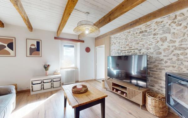 Maison à vendre    4 pièces •  Montrozier