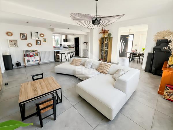 SEPTEMES  LES VALLONS EXCLUSIVITE Rez de villa - 4 pièces de 113m2 avec terrasse et stationnement