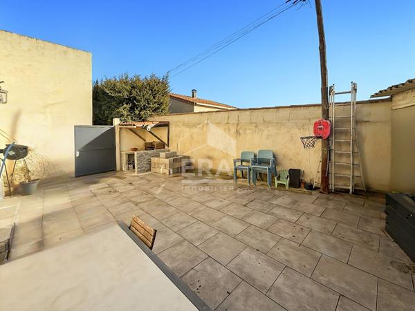 SEPTEMES  LES VALLONS EXCLUSIVITE Rez de villa - 4 pièces de 113m2 avec terrasse et stationnement