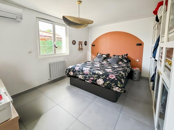 SEPTEMES  LES VALLONS EXCLUSIVITE Rez de villa - 4 pièces de 113m2 avec terrasse et stationnement