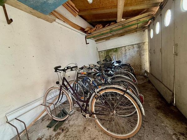 Maison au coeur du village de LOIX à 5 min de l'océan - 5 pièces de 121 m2