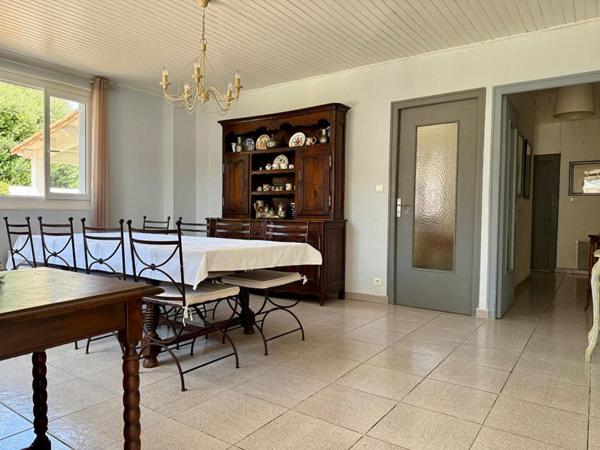 Maison au coeur du village de LOIX à 5 min de l'océan - 5 pièces de 121 m2