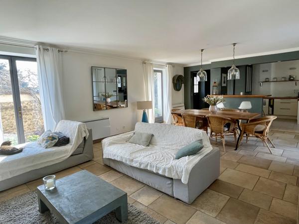 Orgeval (78630) La maison des Glycines