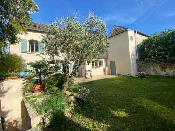 Orgeval (78630) La maison des Glycines