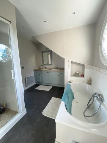 Orgeval (78630) La maison des Glycines