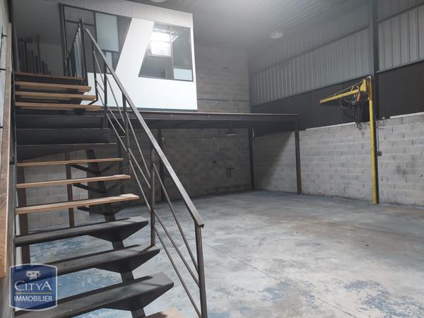 Local commercial à louer 102.27m²