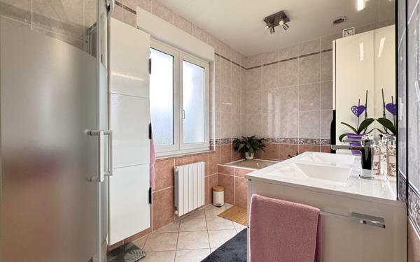 Maison à vendre    5 pièces • 111,56 m2 Silly-sur-Nied