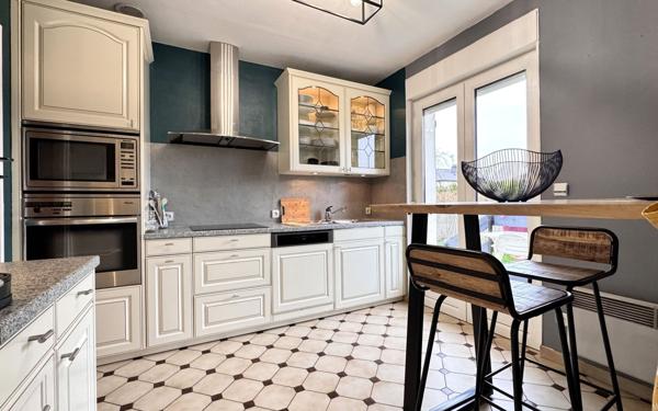 Maison à vendre    5 pièces • 111,56 m2 Silly-sur-Nied