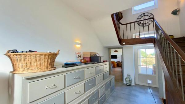 Vente                                                      Propriété
                        
                                         256 m2                     à Villeneuve-sur-Lot