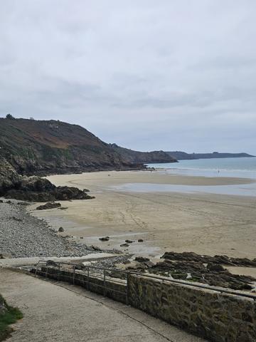 Plouha (22580) Maison T6 avec vie de plain-pied – Calme et nature – 5154m2 de terrain- proche mer et commerces-PLOUHA