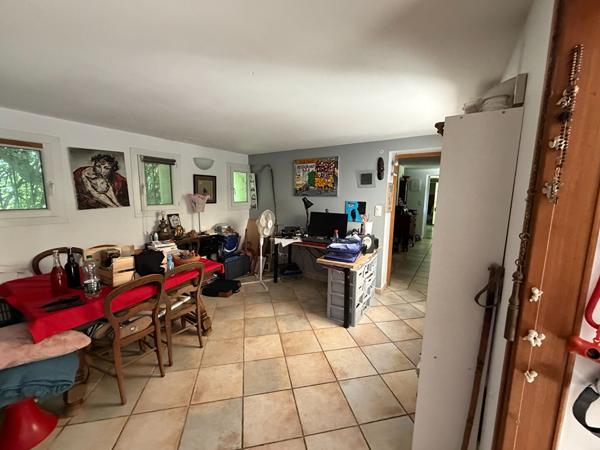 Maison 173m² de caractère avec 4 chambres, terrasse et jardin à Rognonas