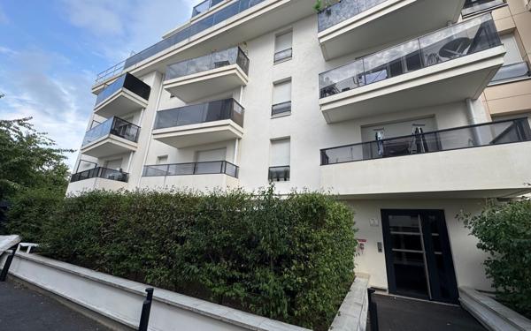 Appartement à vendre    2 pièces •  Drancy