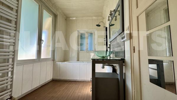 Deux Maisons sur un terrain de 800 m².