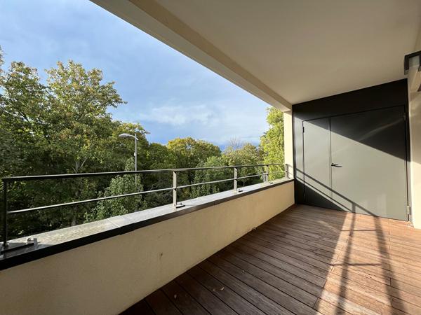 A LOUER T4 DE 95.75 M² AVEC TERRASSE - 19 RUE ANDRE LASSAGNE CALUIRE-ET-CUIRE, Caluire et cuire 69300